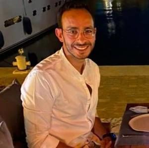 Meet your Posher, Karim